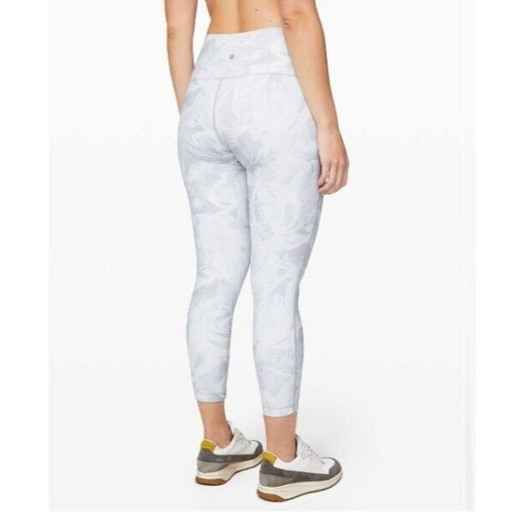 Lululemon Wunder Under High-Rise Tight 25" *Full-On Luxtreme Tropical Shadow 6 - Picture 5 of 10